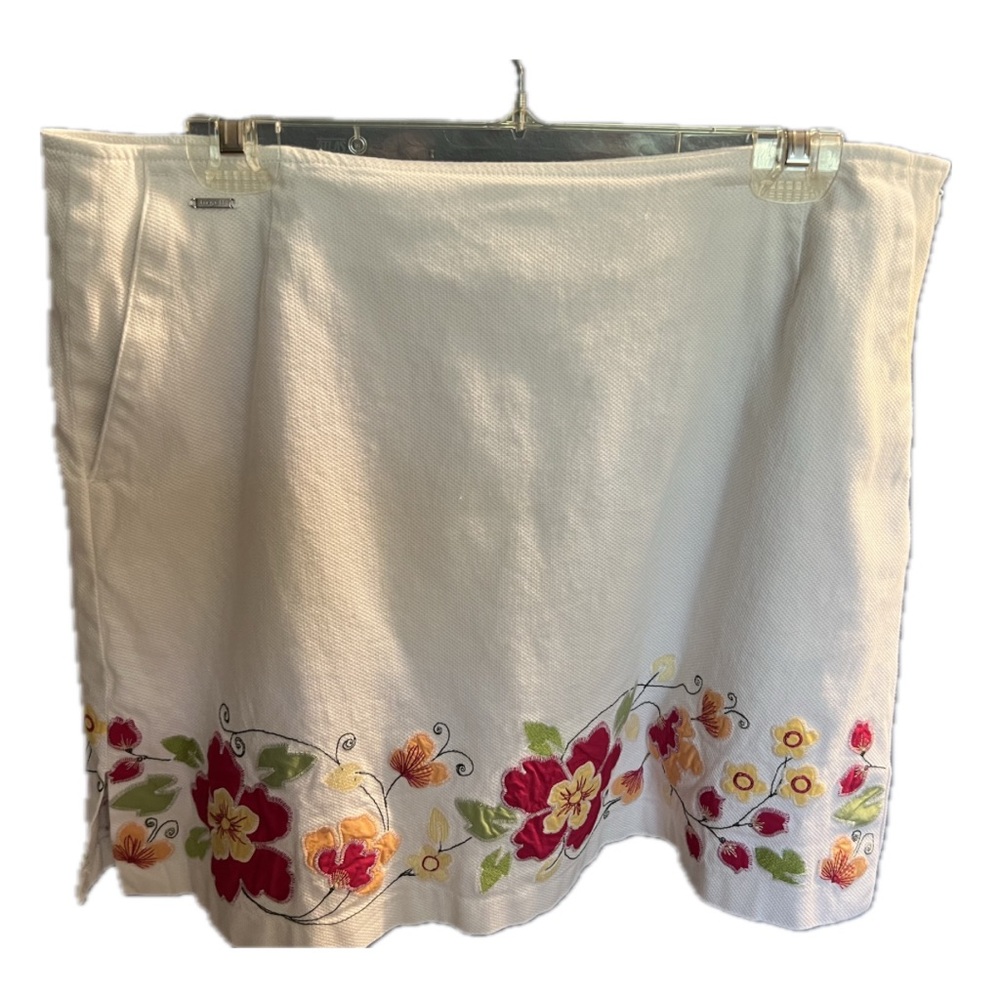 LizGolf skirt, fun and flirty.